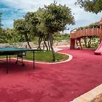 Apartment Family-friendly With Swimming Pool Mandre, Pag - 24502 *
