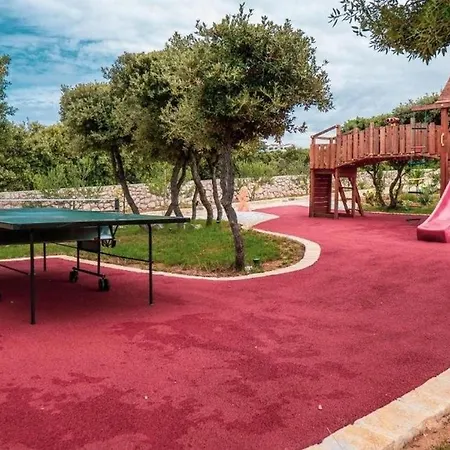 شقة Family-friendly With Swimming Pool Mandre, Pag - 24502 *